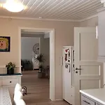 Prázdninový dům Charming House With Plenty Of Space And A Lovely Outdoor Living