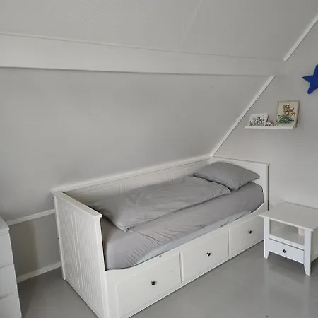 Dom wakacyjny Charming House With Plenty Of Space And A Lovely Outdoor Living *