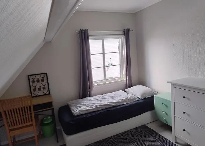 度假居 Charming House With Plenty Of Space And A Lovely Outdoor Living *
