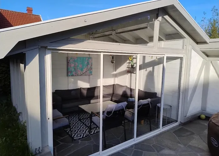 度假居 Charming House With Plenty Of Space And A Lovely Outdoor Living 桑讷菲尤尔